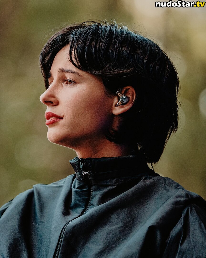 Naomi Scott / naomigscott Процурела Гола OnlyFans Фотографија #123