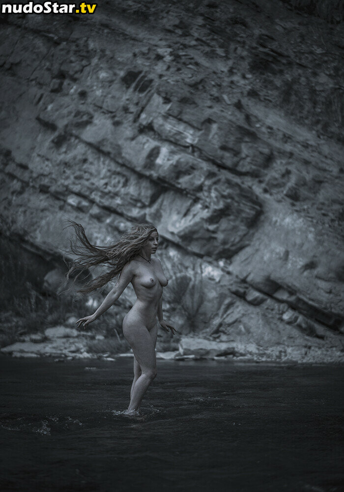 thinloth Процурела Гола OnlyFans Фотографија #7