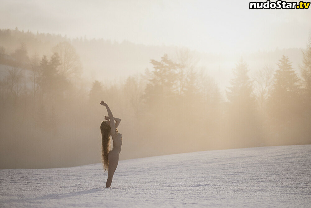 thinloth Процурела Гола OnlyFans Фотографија #9