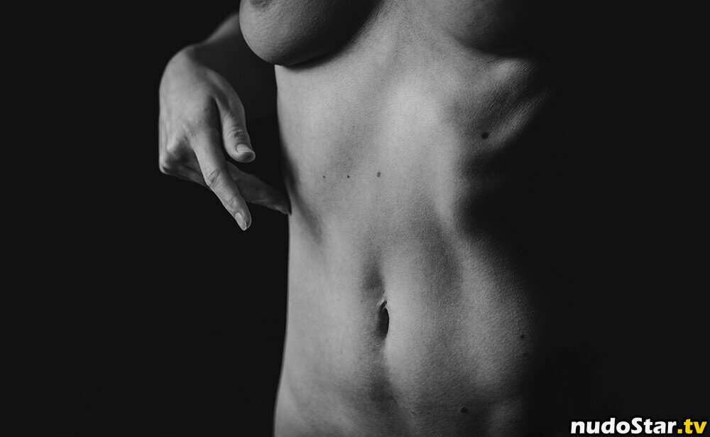 thinloth Процурела Гола OnlyFans Фотографија #18