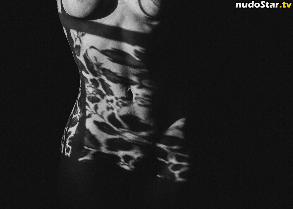 thinloth Процурела Гола OnlyFans Фотографија #19