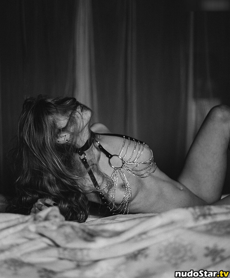 thinloth Процурела Гола OnlyFans Фотографија #32