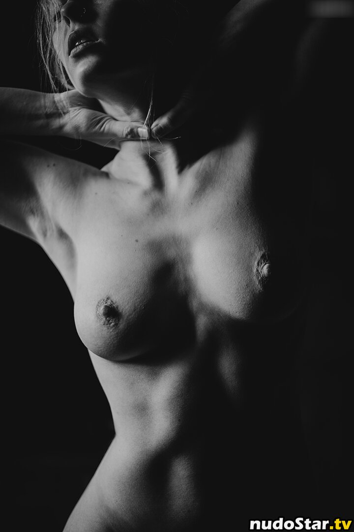 thinloth Процурела Гола OnlyFans Фотографија #48